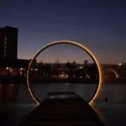 Instalacja „Arc ZERO: Duo” w Houston