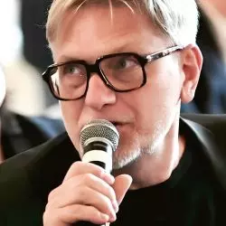 Robert Szumielewicz