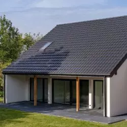 Kolorystyka dachów ceramicznych w nowoczesnych projektach architektonicznych