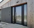 Deceuninck rozwija ofertę systemów dla okien i drzwi wejściowych z technologią ThermoFibra