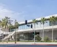 David Geffen Galleries (LACMA), Los Angeles — widok zewnętrzny od strony północno-zachodniej z bulwaru Wilshire