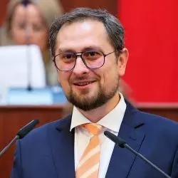 Karol Janas