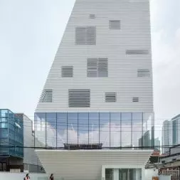Hapjeong Artplex w Seulu projektu NOTNOT Architects