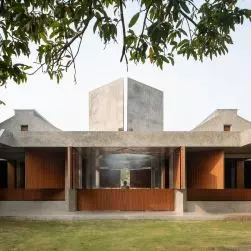 Museum of Humanity w Tulapur projektu Studio Apaaar