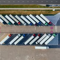 Od nearshoringu do techshoringu. Cyfrowa infrastruktura coraz częściej decyduje o inwestycjach z Azji w Polsce