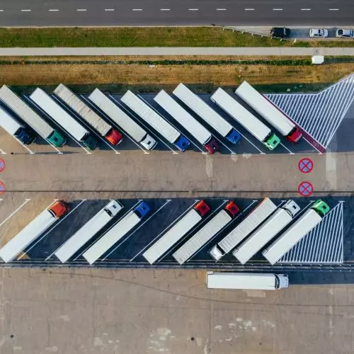 Od nearshoringu do techshoringu. Cyfrowa infrastruktura coraz częściej decyduje o inwestycjach z Azji w Polsce