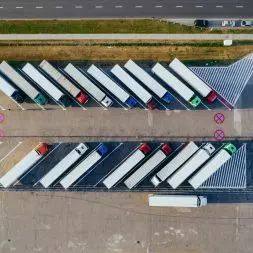 Od nearshoringu do techshoringu. Cyfrowa infrastruktura coraz częściej decyduje o inwestycjach z Azji w Polsce