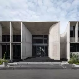 Novolife HQ w Bangkoku projektu Studio Krubka