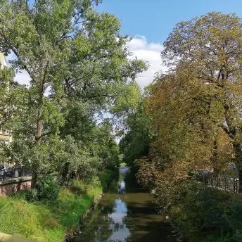 rzeka Kłodnica przepływa przez centrum Gliwic