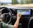 Telefon zostaje w kieszeni. Bramę otworzysz z ekranu samochodu