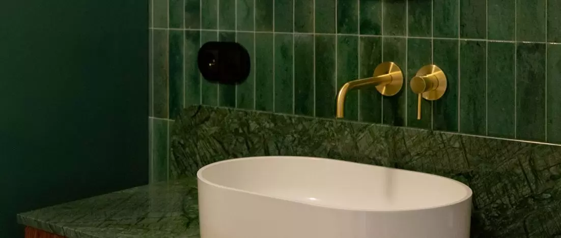 Praca zdalna kontra dom. Nuta retro w słonecznym wydaniu