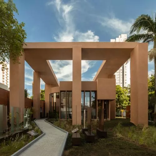 Pawilon jak miejska rzeźba. Pavilhão Sofia w São Paulo projektu Leonardo Zanatta Arquitetura