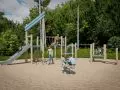 Architektura wyciszenia. Jak skandynawski minimalizm zmienia podejście do projektowania placów zabaw