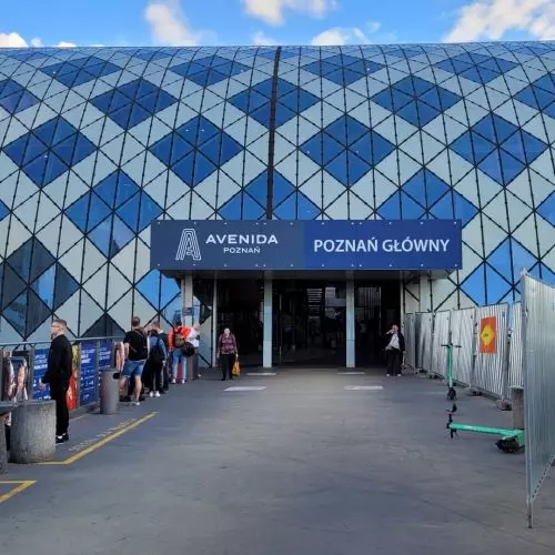 The new Poznań Main Station won’t be ready until 2035. For now, there’s a tender and no public consultation. A design competition? “It would take too long.”