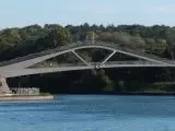 Miała zasłonić Skałkę i zmienić Kazimierz. Jaka naprawdę jest nowa kładka w Krakowie?