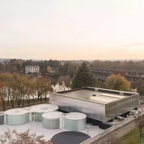 Dwie bryły, dwa charaktery. Kompleks projektu GDA – Officina di Architettura w Sesto Calende