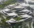 Suzhou Museum of Contemporary Art nad jeziorem Jinji projektu BIG