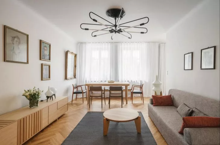 Eames, Thams, Møller. Klasyki dizajnu w mieszkaniu na warszawskiej Ochocie