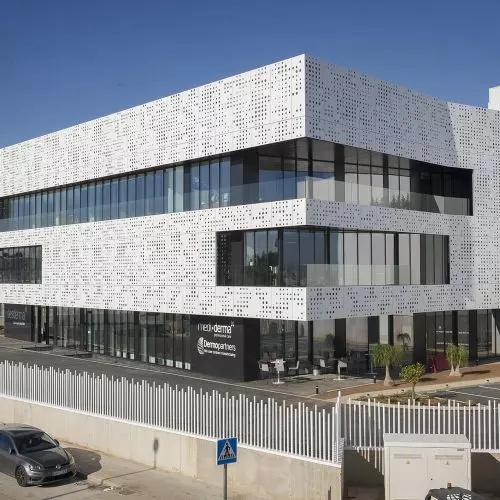 Unikalne i trwałe fasady z płyt Trespa® Meteon®
