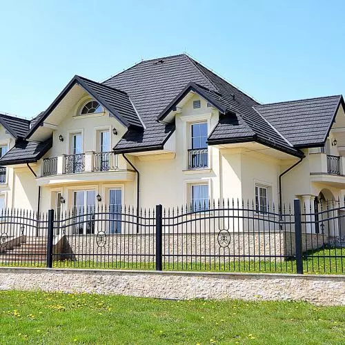 Nowoczesne, z 60-letnią tradycją – pokrycie dachu Gerard AHI Roofing System