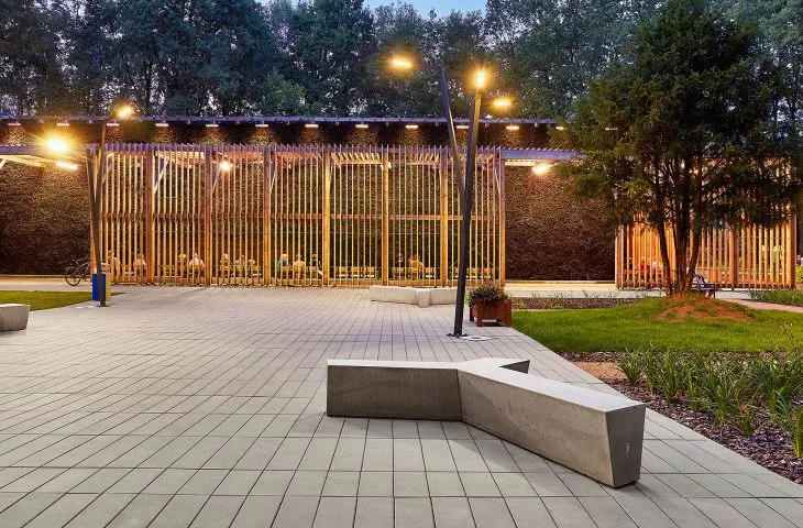 Modny beton architektoniczny – kostki, płyty i meble Bruk dla miłośników betonowego designu