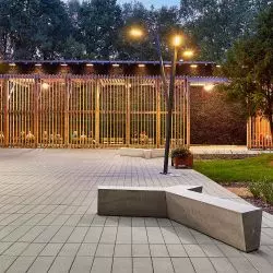 Modern Line: płyta SOLID gray, ława TRIO concrete natural