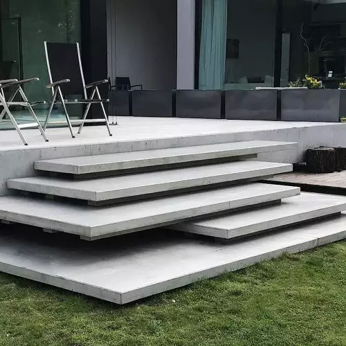 Mała architektura betonowa. Solidny i piękny akcent przestrzeni prywatnego ogrodu i miasta