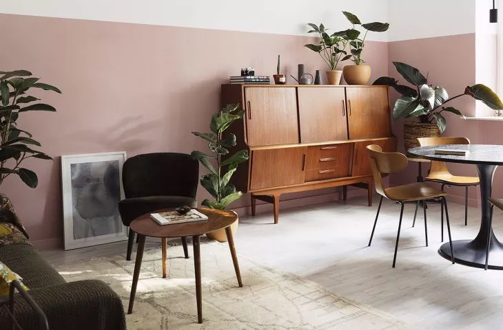 Optymistyczne i kolorowe wnętrze na Saskiej Kępie od NOD Studio