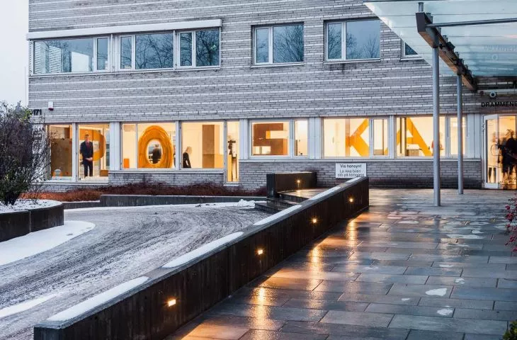 Projekt polskich architektów w Norwegii. Wnętrza Wydziału Konsularnego Ambasady RP w Oslo