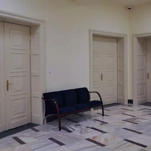 Ognioodporne wewnętrzne drzwi drewniane do hoteli i obiektów zabytkowych na zamówienie