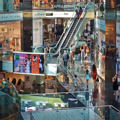 Aluminum and glass showcases and blinds, rolling grilles, unique balustrades for many applications