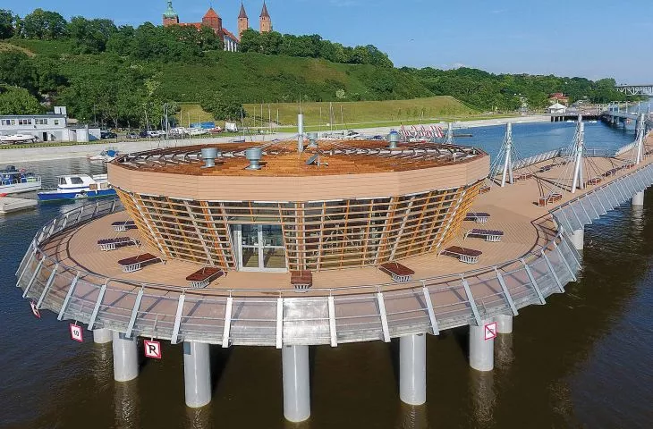 Tarasy Twinson – połączenie technologii i natury. Naturalny wygląd drewna oraz trwałość PVC