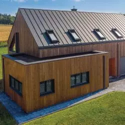 Panele dachowe NA RĄBEK - dom jednorodzinny w Bystrzycy