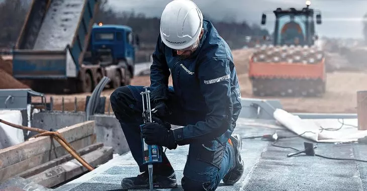 Pionier w zamocowaniach, elementach złącznych i narzędziach