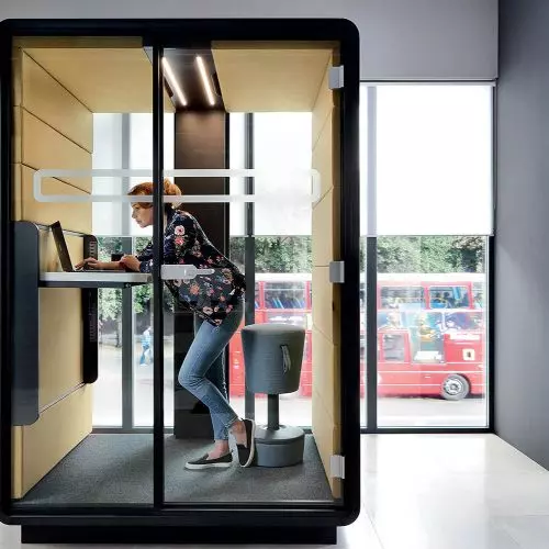 Acoustic and mobile work booths, giving employees comfort at work
