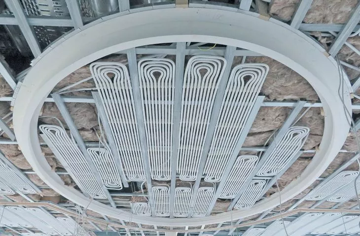 Ogrzewanie i chłodzenie płaszczyznowe Uponor. Komfort cieplny we współczesnej architekturze