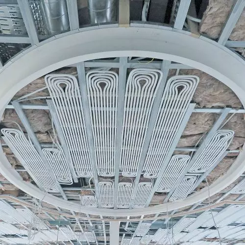 Ogrzewanie i chłodzenie płaszczyznowe Uponor. Komfort cieplny we współczesnej architekturze