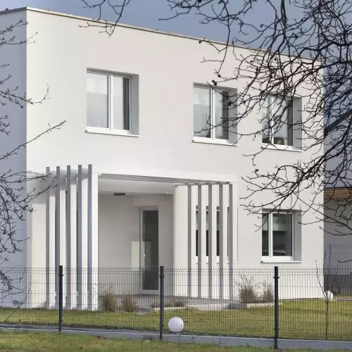 White cube full of light. House with Dylas in Poznań