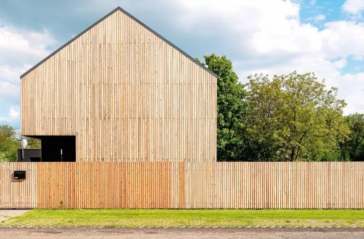 Modern barn in minimalist design. House in Czeladz