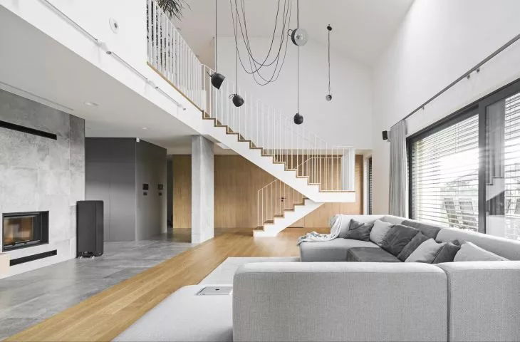 Dash and minimalism in a Lublin interior