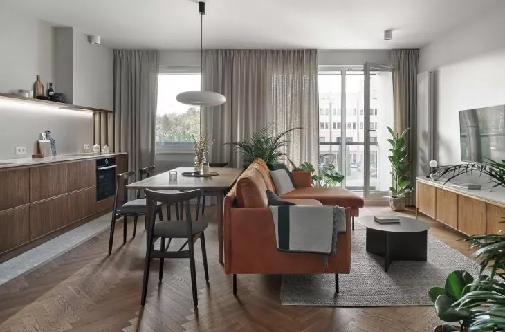 Mid-century modern style in the interior of a Gdansk apartment
