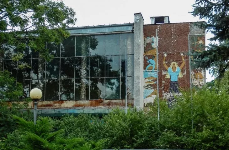 Zapomniany budynek Kina Fala. Czy uda się go uratować?