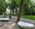 Wyróżnienie w kategorii „Przestrzeń publiczna w zieleni”, Park Pamięci Wielkiej Synagogi w Oświęcimiu, proj.: Gramar