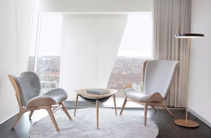 Odpoczynek z marką Umage. Nowy fotel A Conversation Piece Tall