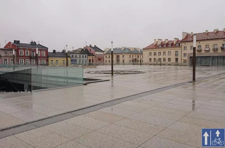 Kutno Square. A monument to all that is wrong with modern architecture