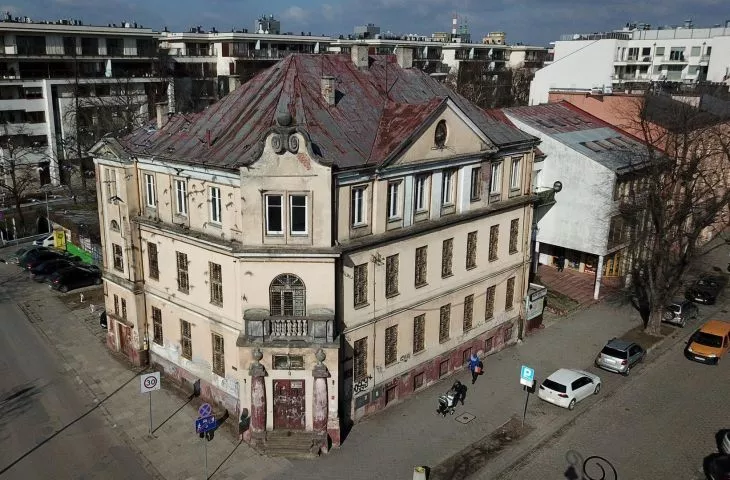 Wpis do rejestru zabytków to za mało. Jak ocalić kieleckie kamienice?