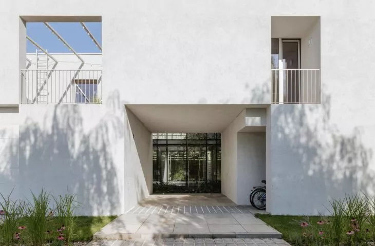 Dom M7 projektu MFRMGR Architekci. Kostka pełna niespodzianek