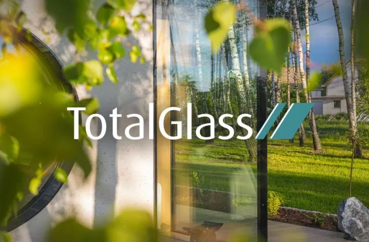 Large-format energy-efficient wood joinery with the latest TotalGlass technology