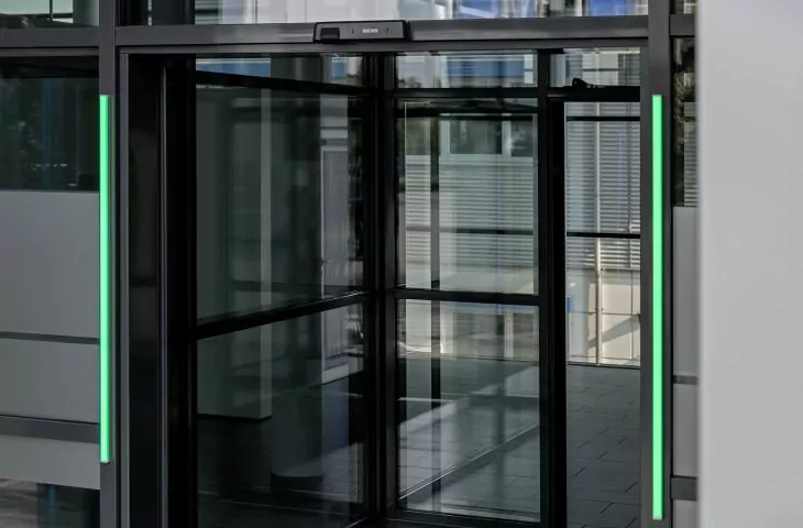 GEZE revolving doors