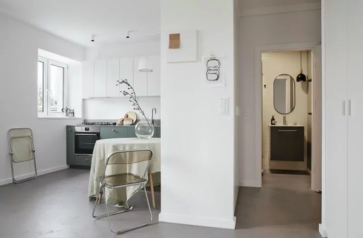 Metamorphosis of an apartment in a 1950s Warsaw townhouse